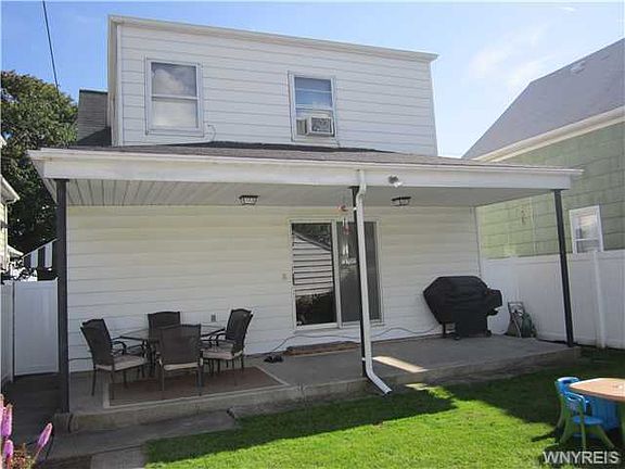 2nd image of 2922 Linwood Ave