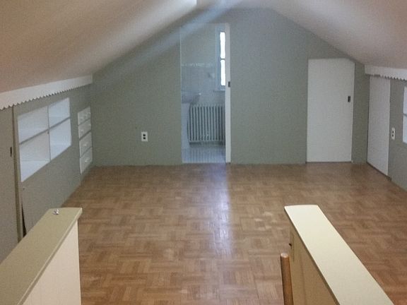 5th image of 308 Kerfoot Ave