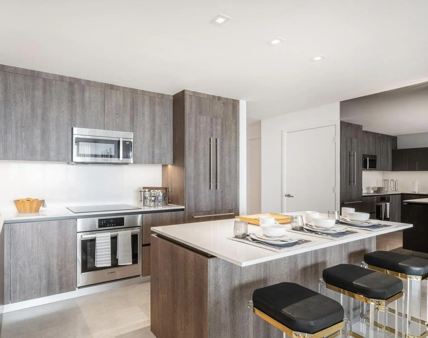 2 bed, 2.5 bath, 1407 sqft, $6,000 — Photo 1