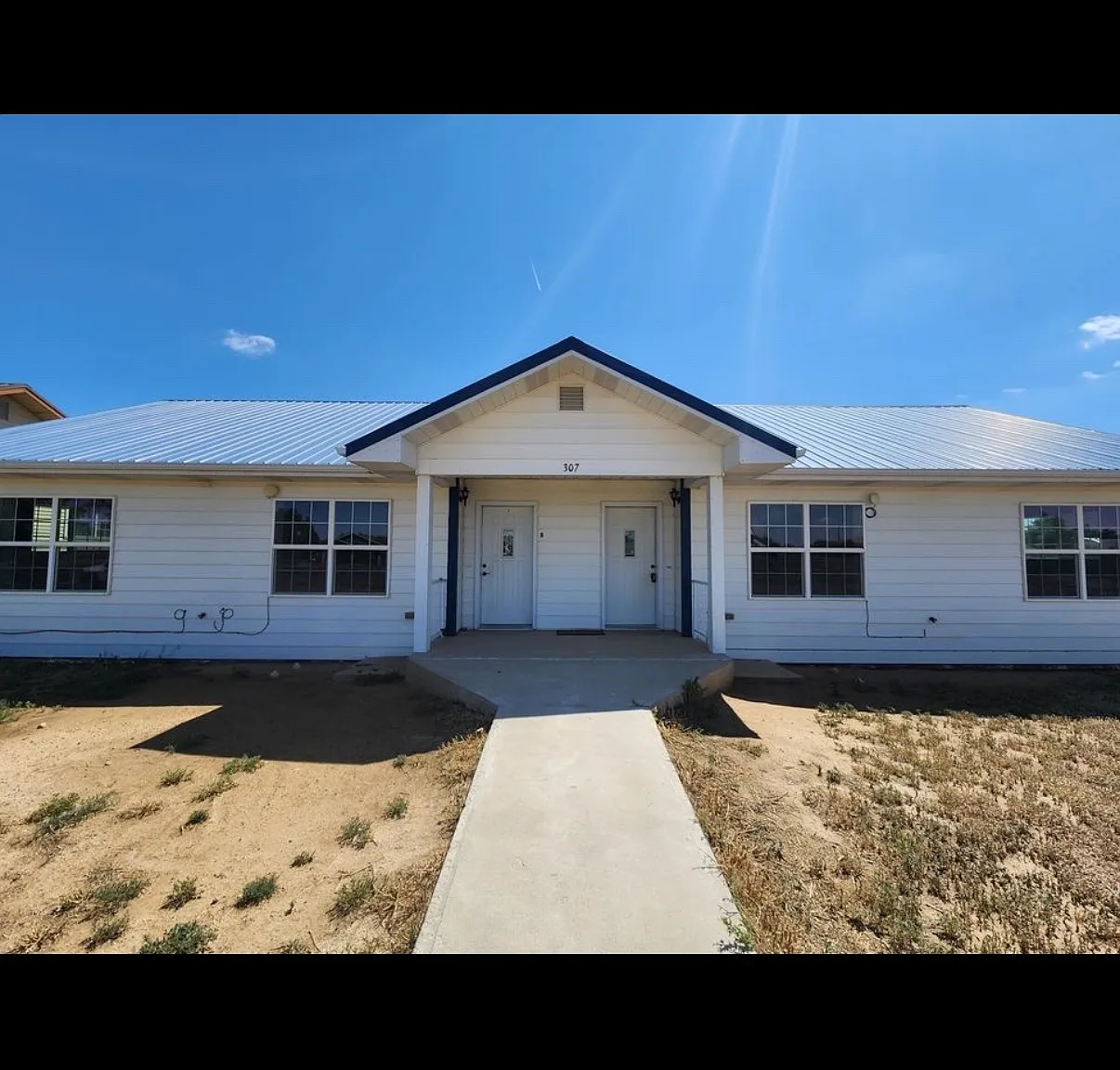 2 bed, 1030 sqft, $1,200 — Photo 1