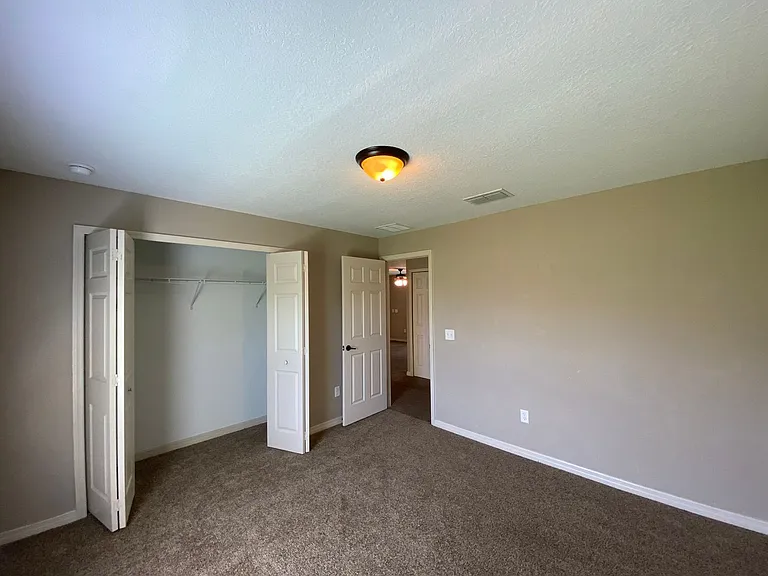 16618 SW 31st Cir — Photo 24