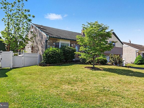 4th image of 817 Worthington Dr