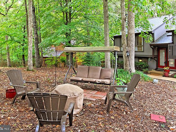 2nd image of 10730 River Run Dr