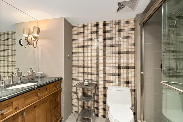 Rented by Douglas Elliman | media 23