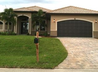 1901 SE 21st St, Cape Coral, FL 33990