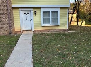 7524 Holly Grove Ct, Charlotte, NC 28227