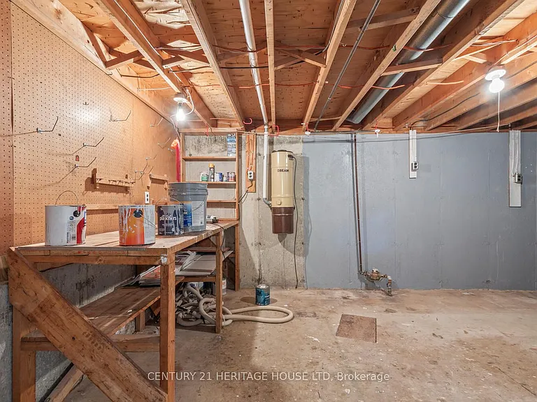 57 Vanbuskirk Dr — Photo 30