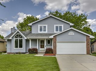17248 Pine St, Omaha, NE 68130