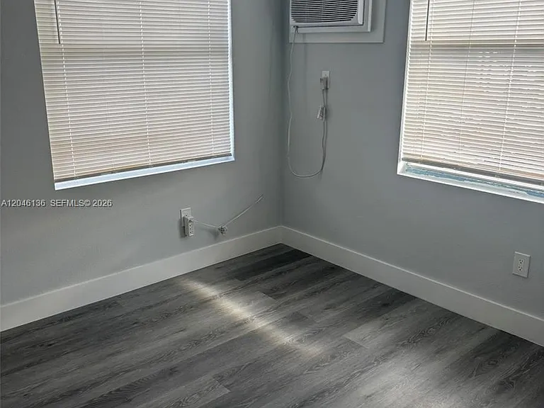 1450 SW 4th St #4 — Photo 10