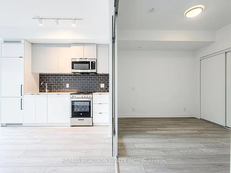 285 Dufferin St #303 — Photo 9