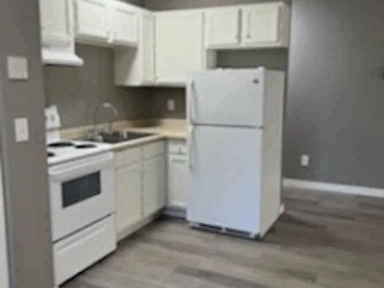 3320 Grand Ave S — Photo 16