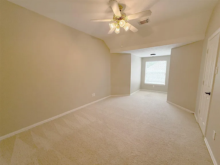 110 W Lansdowne Cir — Photo 21