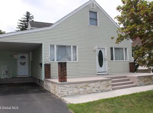 1104 Laura St, Schenectady, NY 12306