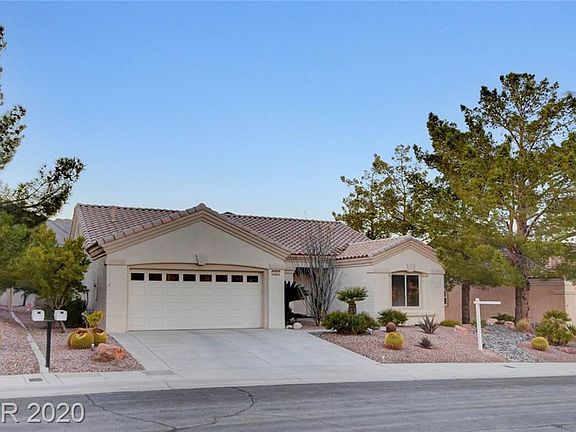 3rd image of 2825 Vista Butte Dr