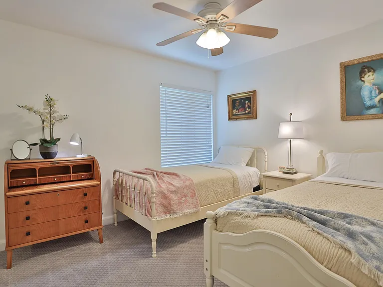 1421 Sunflower Cir N #1421 — Photo 8
