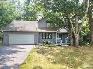 36 Braunview Way, Orchard Park, NY 14127