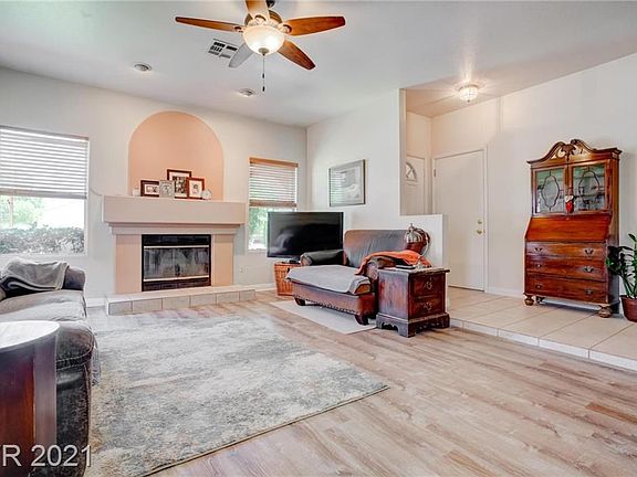 2nd image of 4665 Idaho Ave