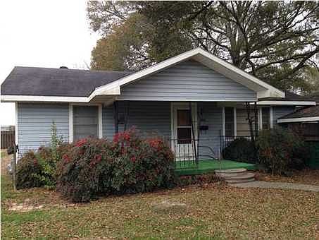 1st image of 1004 S Avenue M