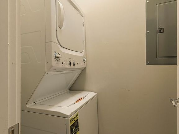 2nd image of 238 Irving Ave N Unit 2