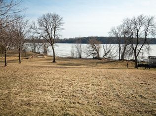 48953 N Shore Rd, Waterville, MN 56096