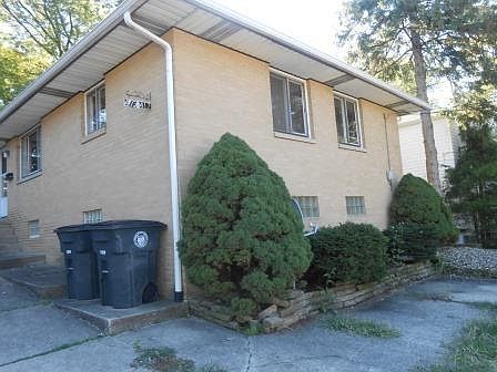 2nd image of 415 & 417 Larkin Ave