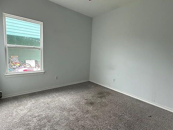 5th image of 3220 Polk St