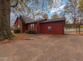 8 Elmfield Cv, Jackson, TN 38305