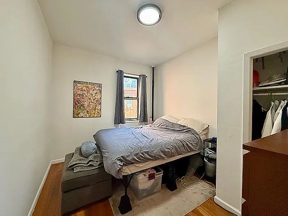 4th image of 17 Stuyvesant St APT 12