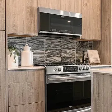 569 N Sylmar Ln — Photo 3