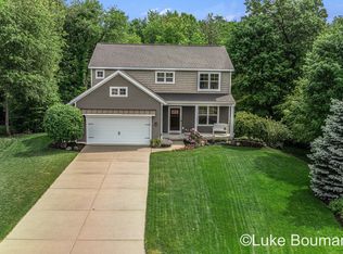 107 Brett Wood Ct, Holland, MI 49424