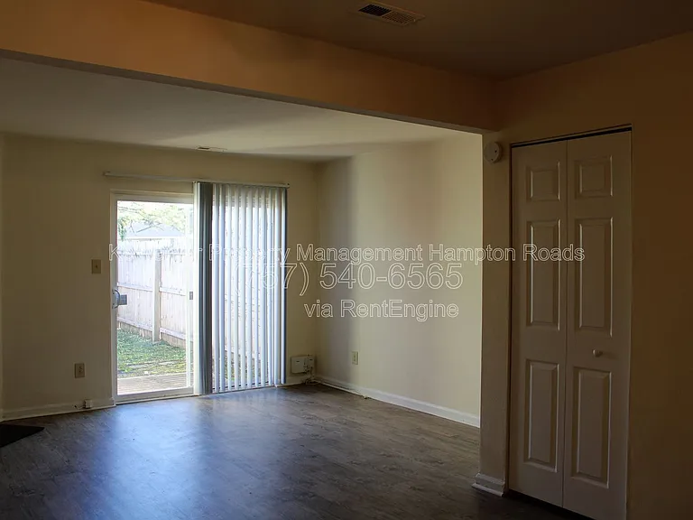 1 Peachtree Ct — Photo 6