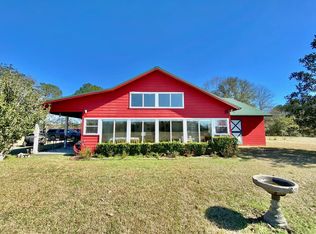 31 P J Vampran Dr, Poplarville, MS 39470