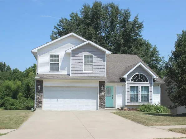 967 E Market St, Warrensburg, MO 64093