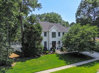 217 Castle Pine Dr, Egg Harbor Township, NJ 08234