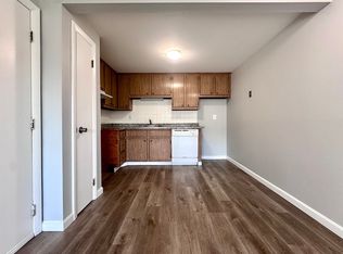 3 Old Colony Ln APT 5, Arlington, MA 02476