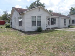 1107 Du Pont Ave, Victoria, TX 77901