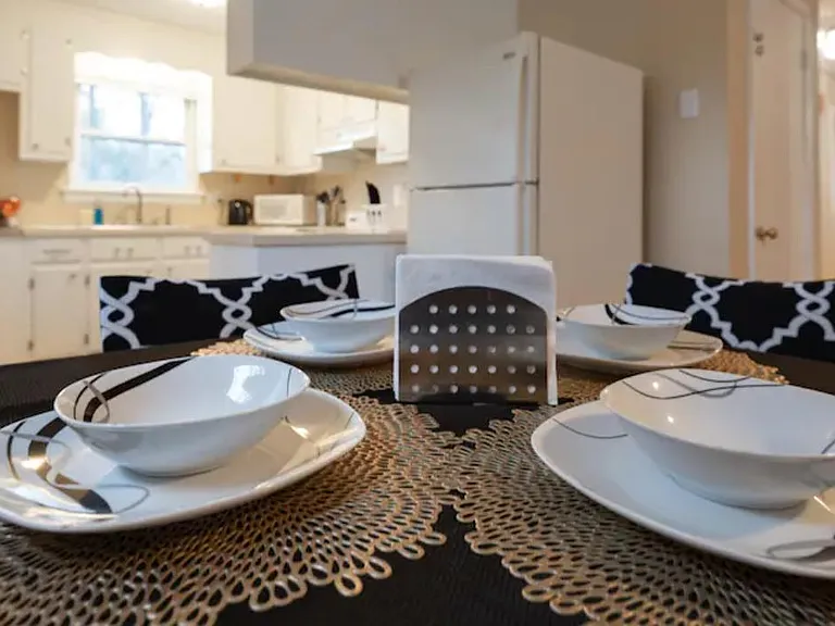 116 Parthenia Dr — Photo 3