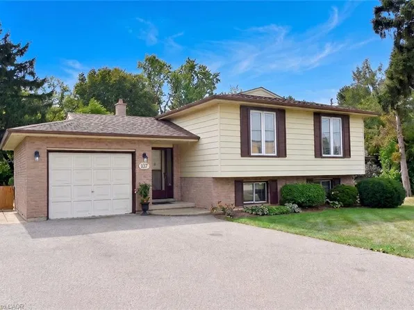 107 Toll Gate Rd, Brantford, ON N3R 4Z8