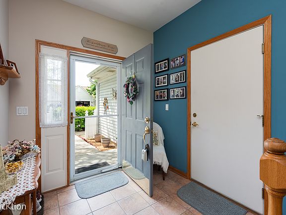 4th image of 21764 W Empress Ln