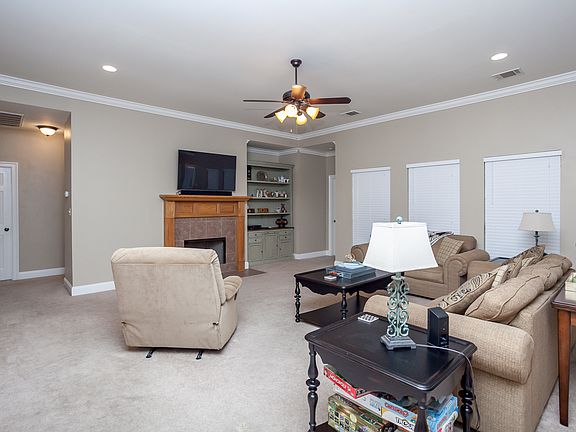 2nd image of 39124 Balmoral Dr