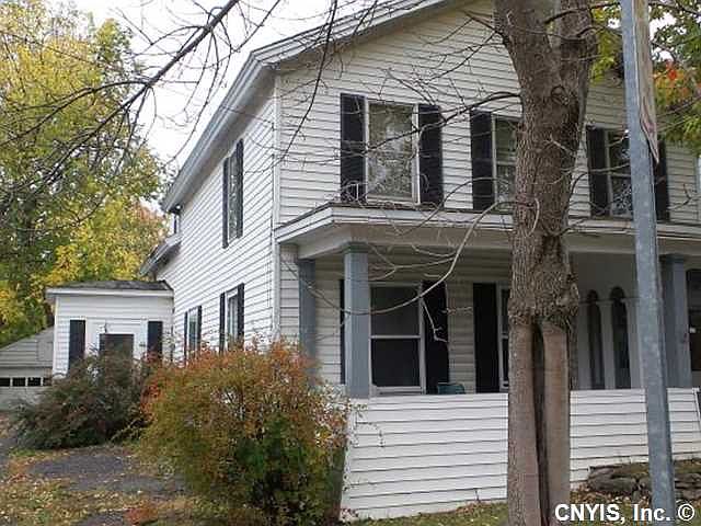2nd image of 412 Stone St