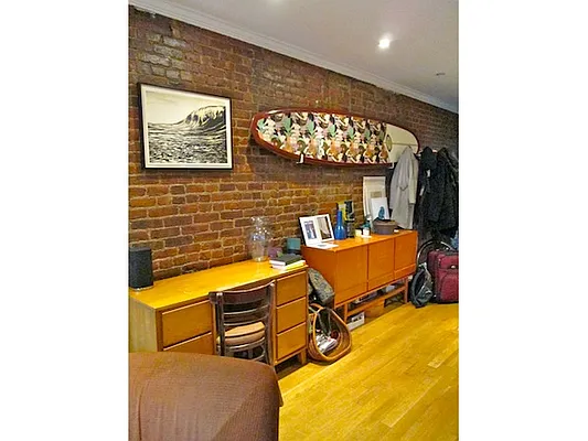 Rented by Mirador Real Estate | media 9