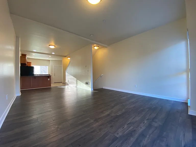 605 S 23rd St #605 — Photo 5