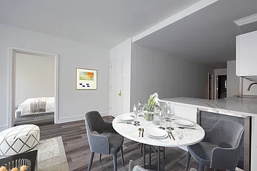 Rented by R New York