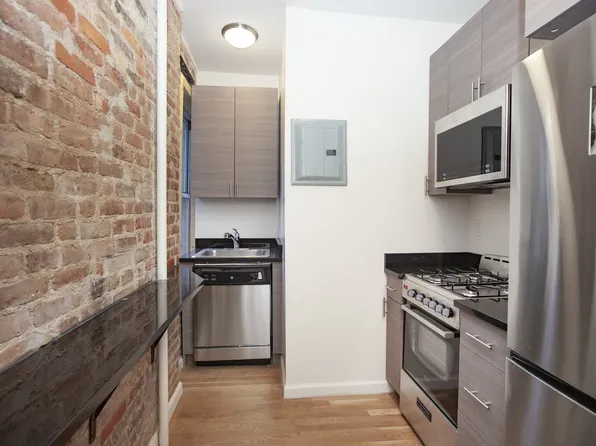 174 Spring Street image 1 of 6