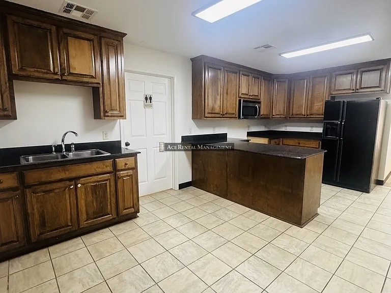 2905 Nederland Ave #107001001 — Photo 10