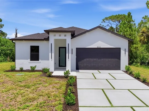 8032 Windswept Cir, Labelle, FL 33935