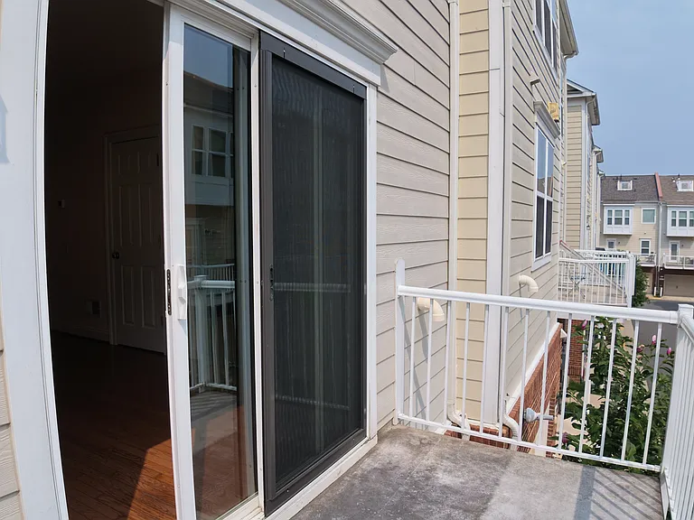 3066 Waterloo Ln — Photo 12