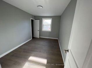 757 Lock St, Peterborough, ON K9J 2Z3