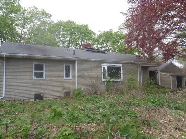 74 Balcom Ave, Warwick, RI 02889